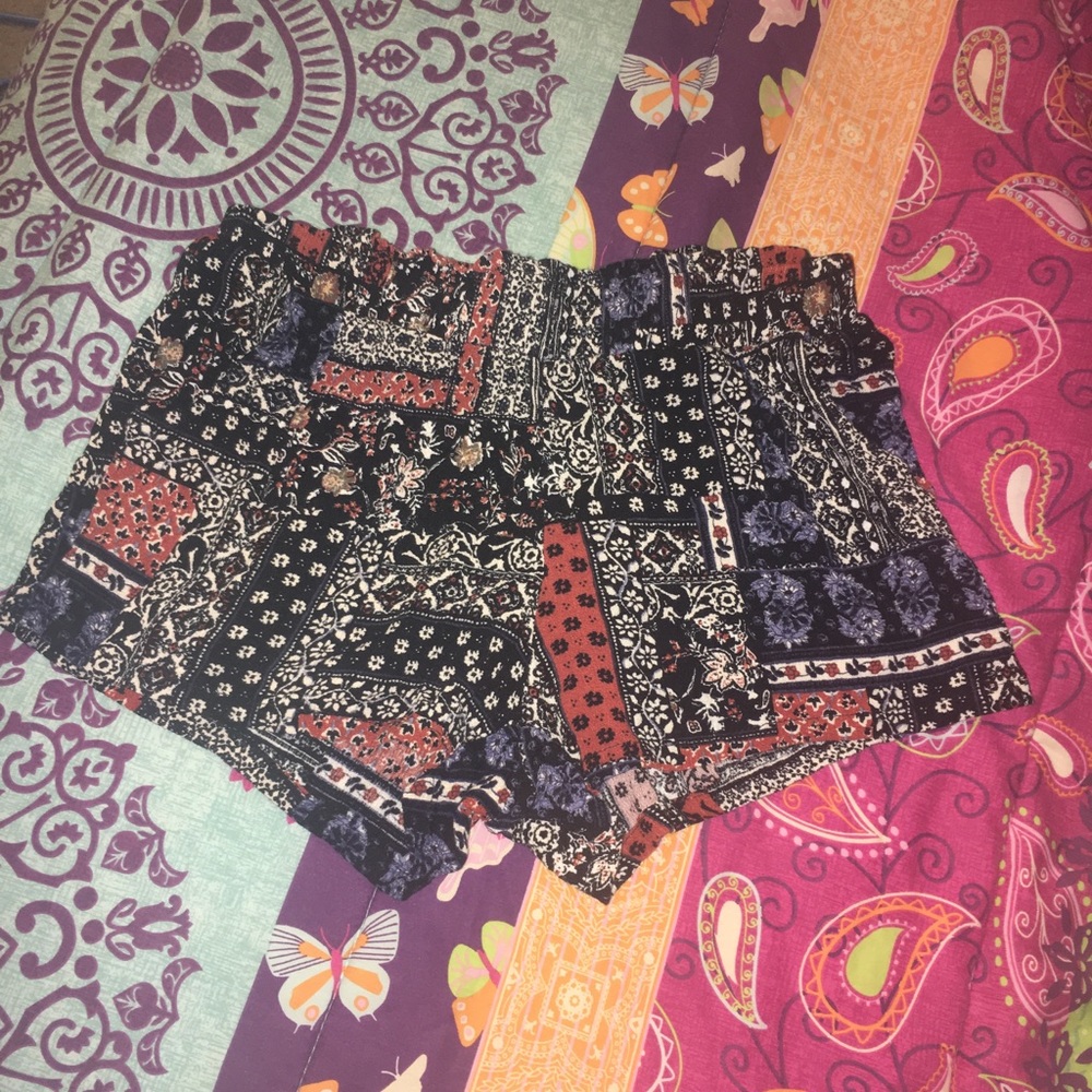 🛑SALE🛑 Tillys shorts